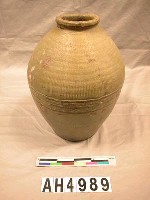 藏品(綠釉陶甕)的圖片